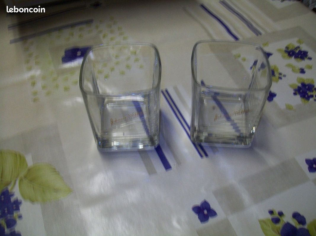 2 verres a whisky johnnye walker (image 1)
