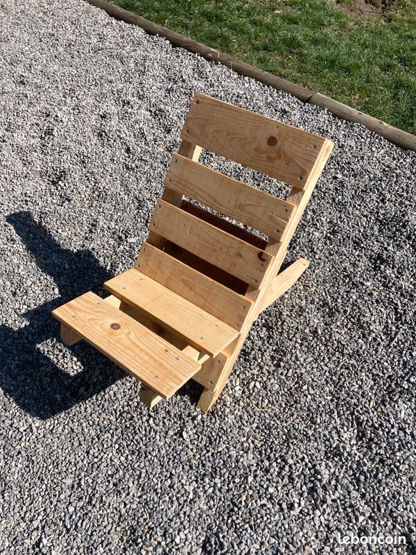 Fauteuil en bois (image 2)