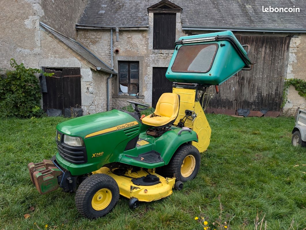 Tracteur tondeuse john Deere x740 (image 1)