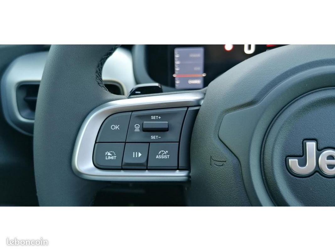 JEEP AVENGER 1.2 T3 e-Hybrid 110 BVR Summit +CUIR+PK PREMIUM+TOIT OUVRANT (image 11)