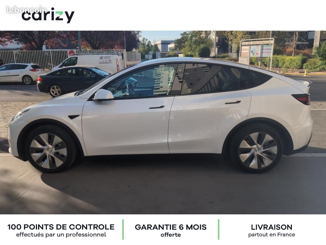 Tesla Model Y Standard RWD (image 8)