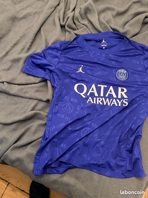 Tea shirt de football (image 3)