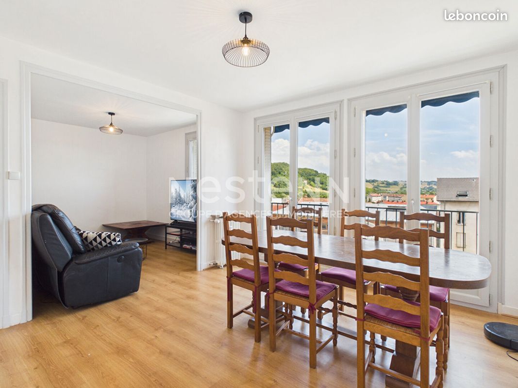 Appartement 4 pièces 83 m² · à Aurillac · 83 m² · 120 000 €