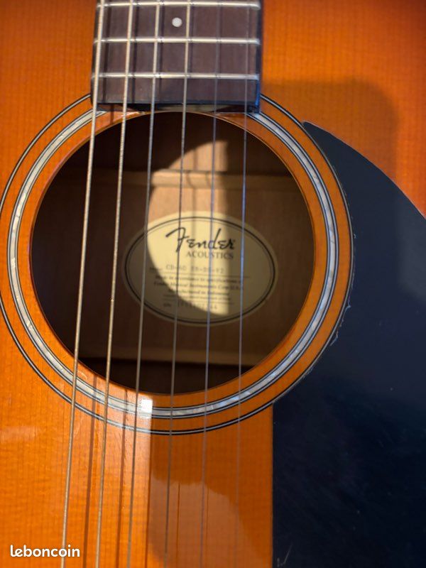 Guitare sèche fender (image 1)