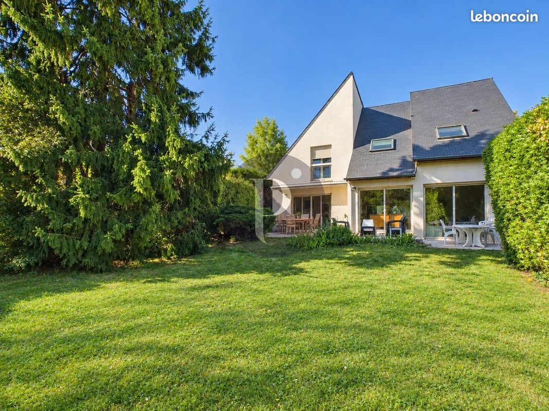 Maison 6 pièces 210 m² · à Antony · 210 m² · 880 000 €