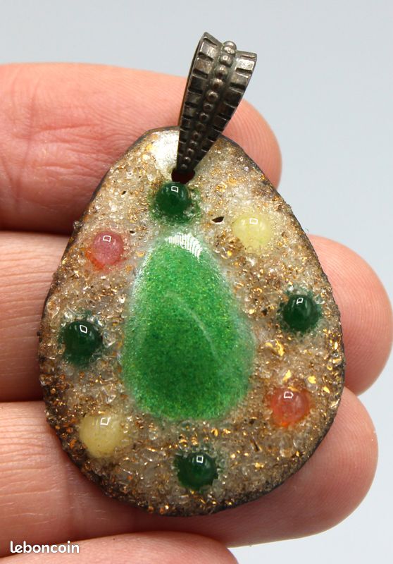 Pendentif Vintage Limoges – Joli Bijou De Collection – Occasion