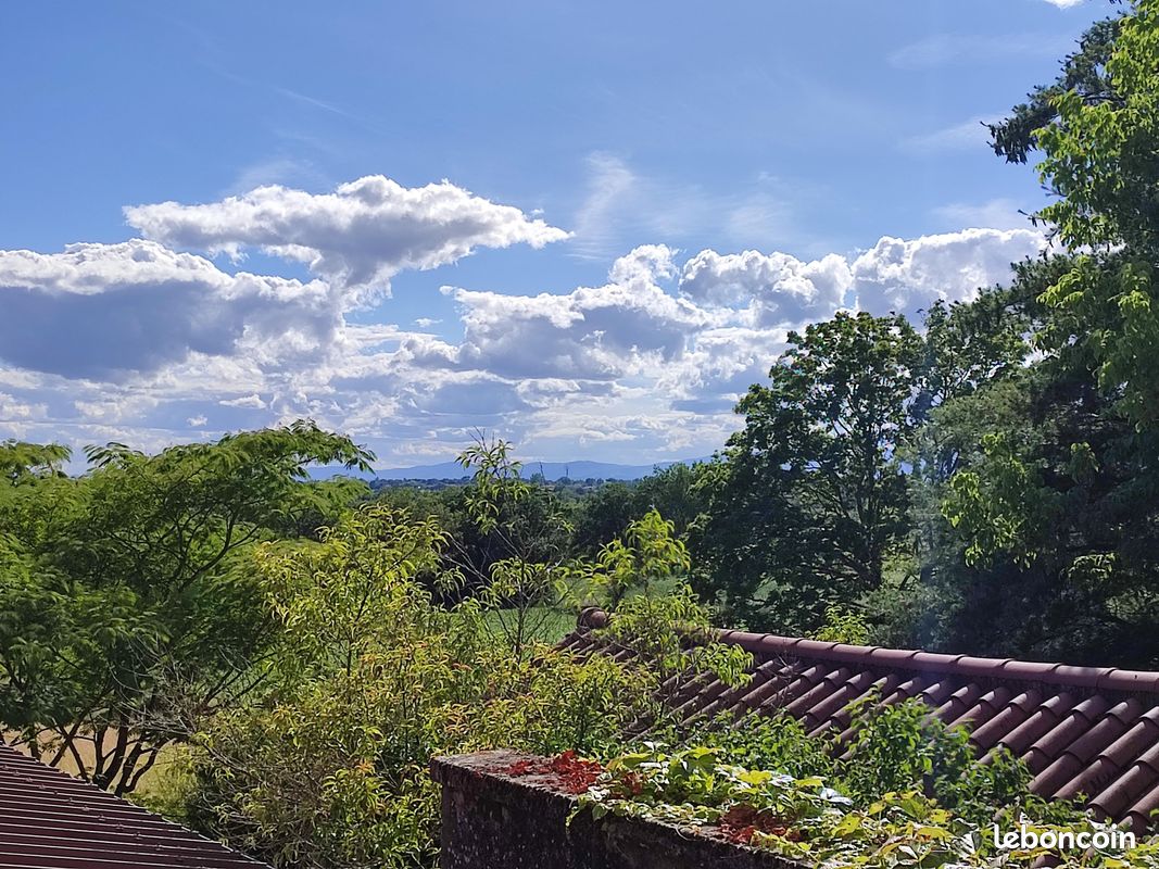 Maison 210 m² · à Perrex · 210 m² · 219 000 €