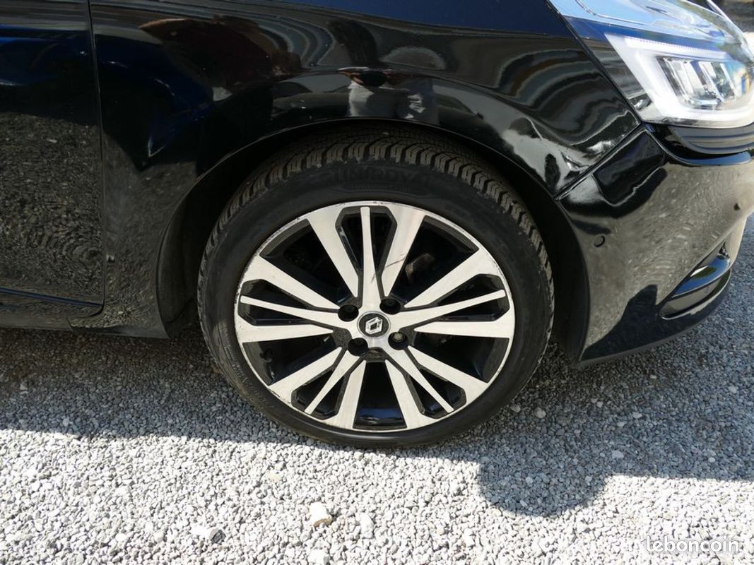 RENAULT CLIO IV TCE 120 Ch INITIAL PARIS BVM6 (image 9)