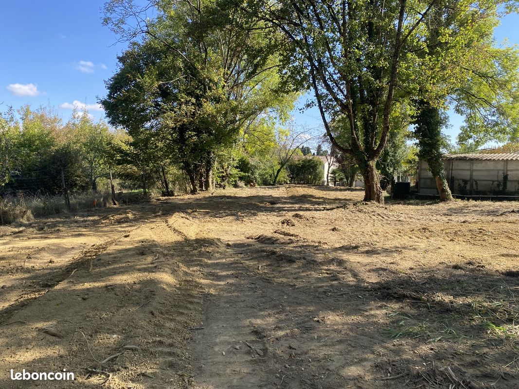 Terrain 2906 m² · à Auch · 2 906 m² · 81 000 €