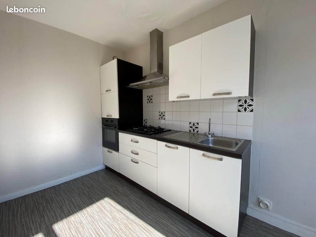 Appartement 2 pièces 49 m² · à Châteauroux · 49 m² · 490 €/mois