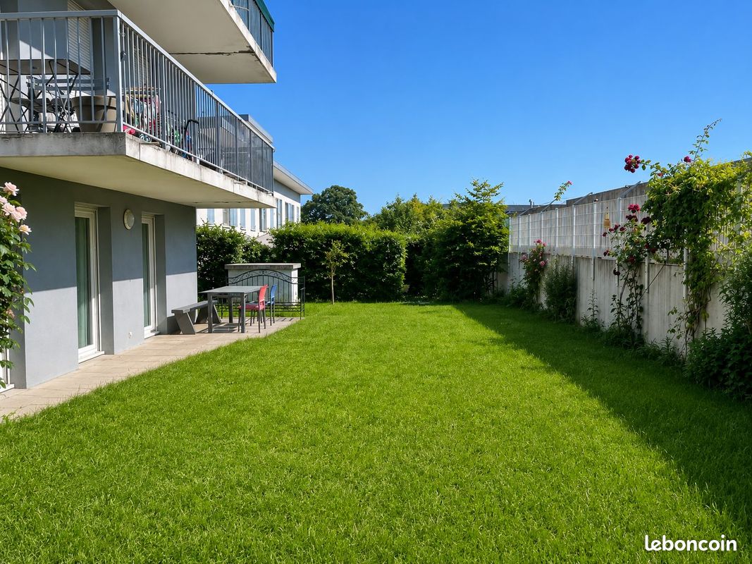 Appartement 3 pièces 79 m² · à Montreuil · 79 m² · 385 000 €
