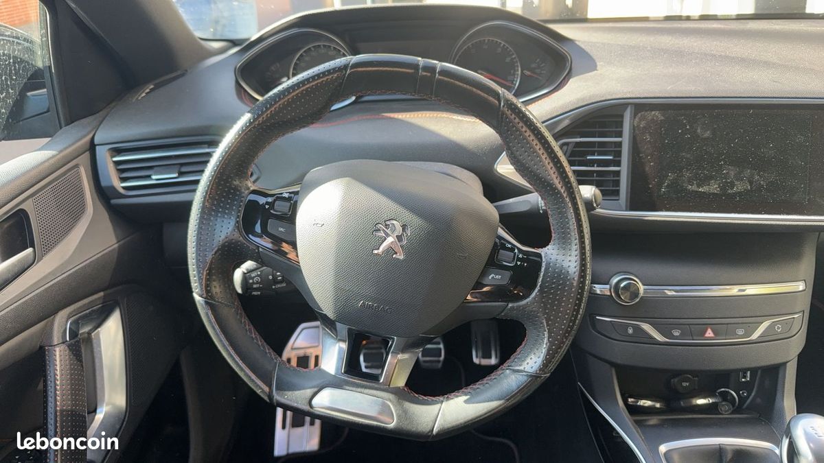 Peugeot 308 SW II 1.2 PureTech 130 GT Line (image 24)