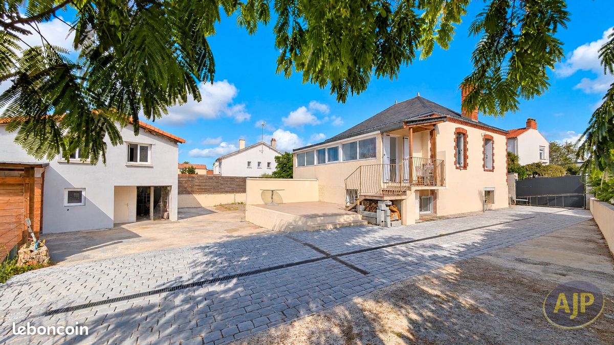Maison 8 pièces 140 m² · à Aizenay · 140 m² · 315 000 €