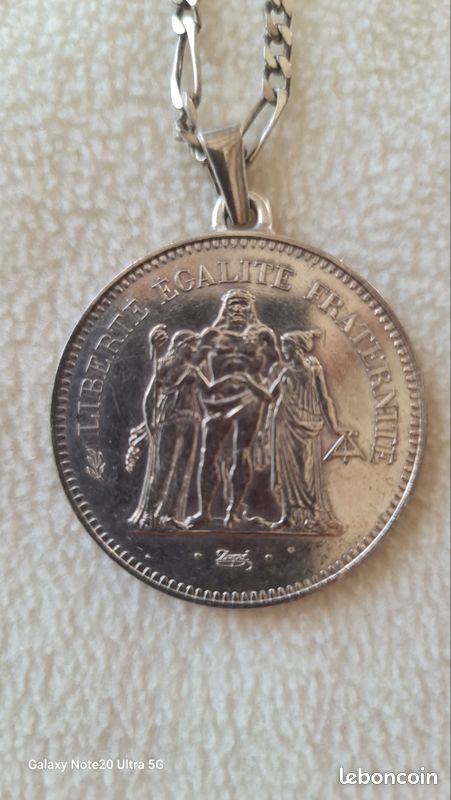 Collier Avec Pendentif Pièce De 50 Francs En Argent Massif - Occasion, Bijou Monnaie Montée