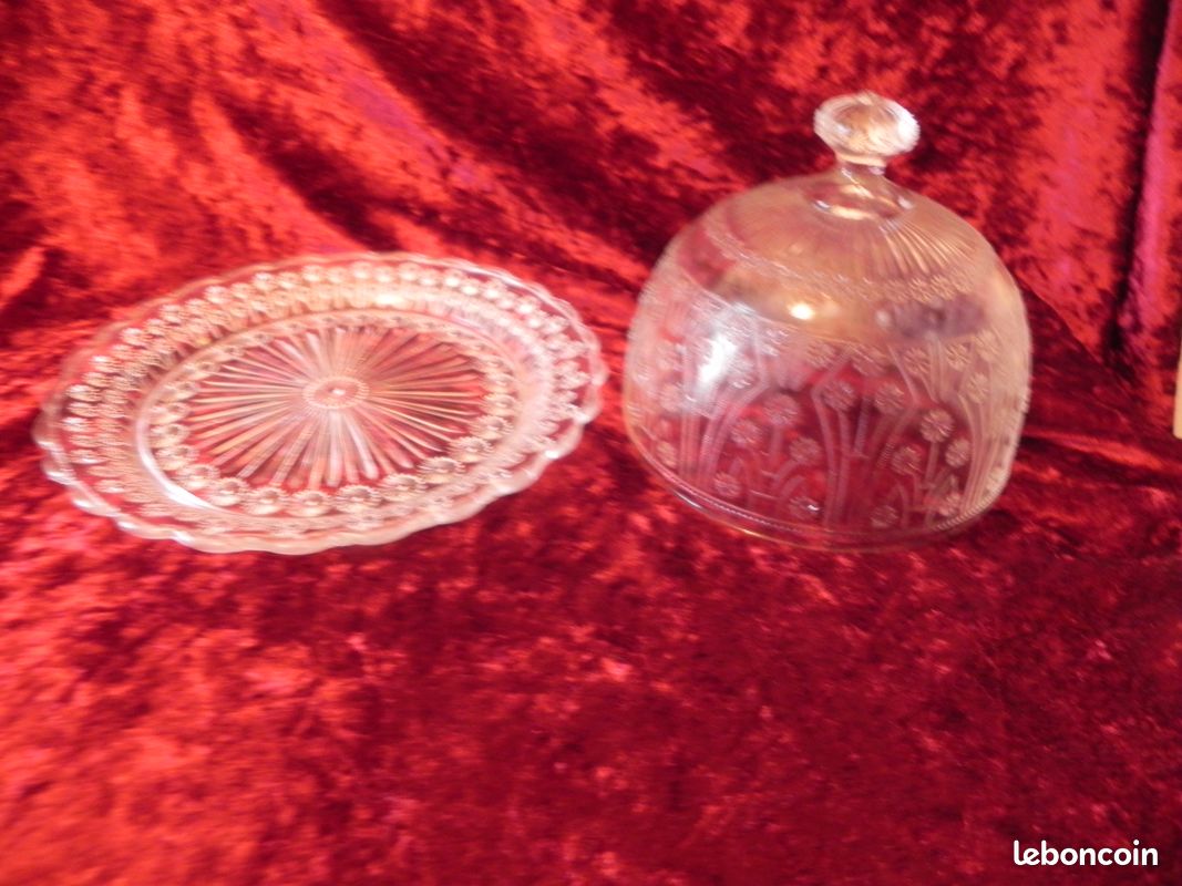Cloche à Fromage En Verre Moulé Pressé – Transparente, Vintage