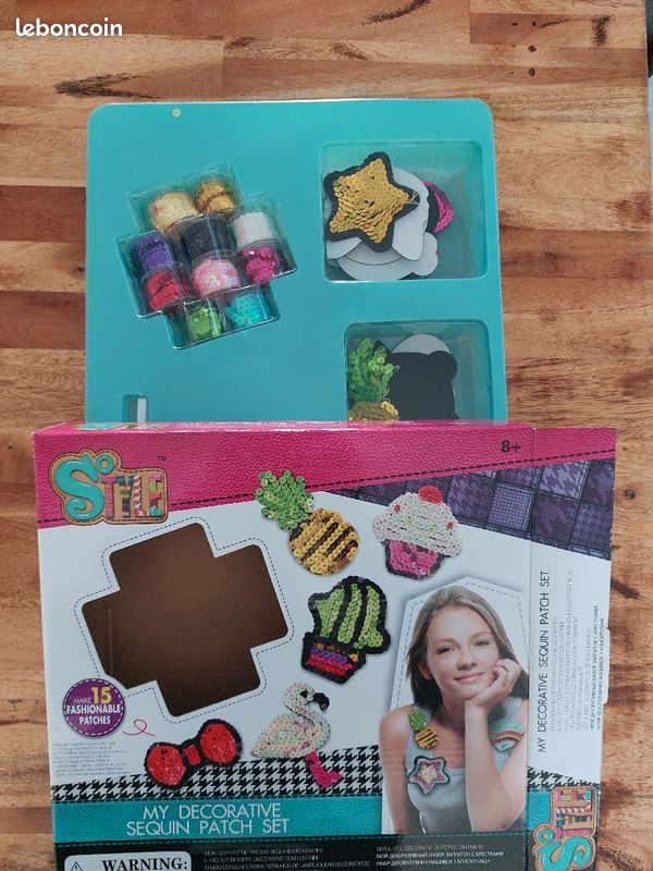 Coffret patch sequin decoratif (image 1)