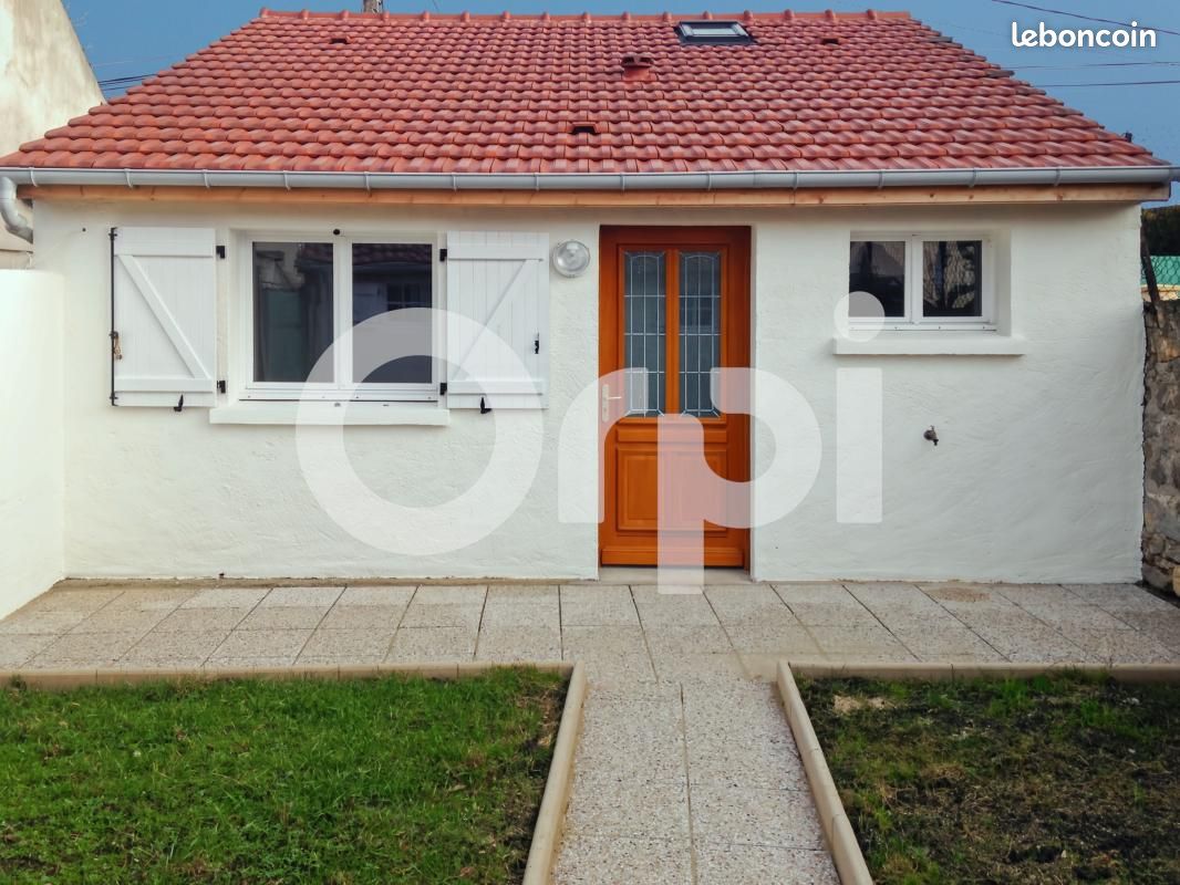 Maison 2 pièces 33 m² · à Péroy-les-Gombries · 33 m² · 714 €