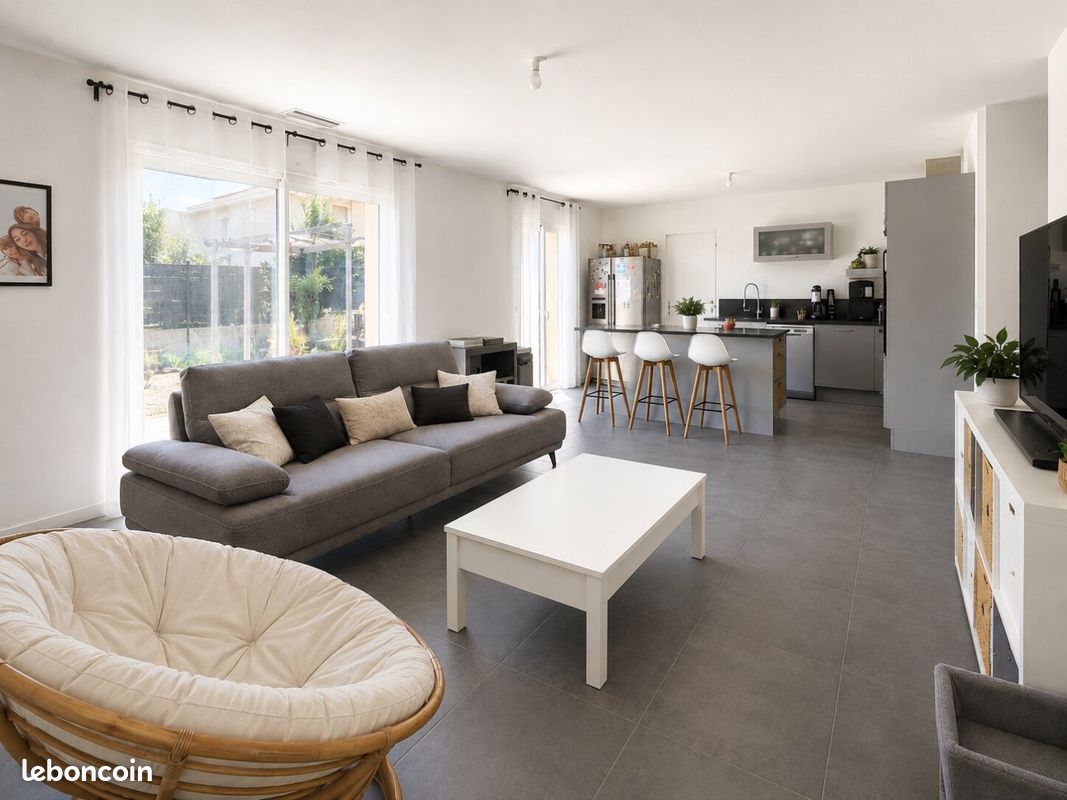 Maison 4 pièces 89 m² · à Pinet · 89 m² · 330 000 €