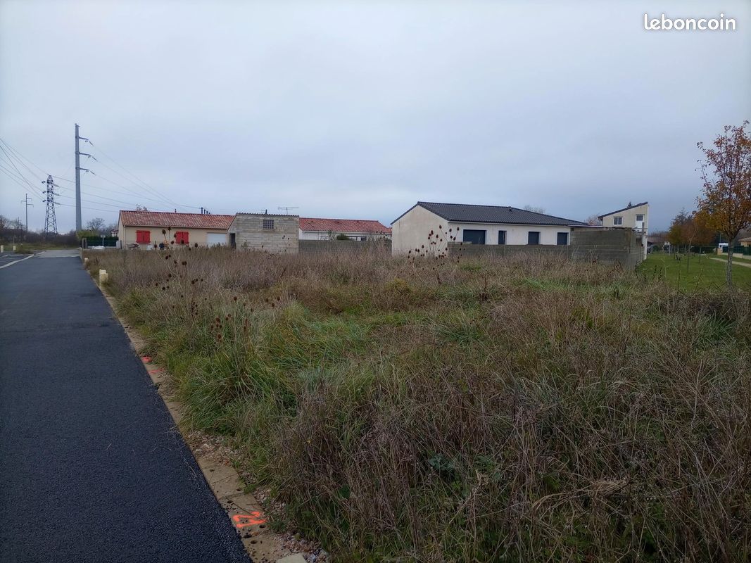 Terrain à bâtir libre de constructeur · à Revel · 45 000 €