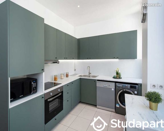 Appartement a louer paris-17e-arrondissement - 1 pièce(s) - 73 m2 - Surfyn