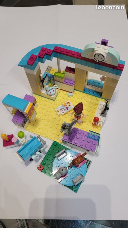 Lego Friends : La clinique vétérinaire (image 1)