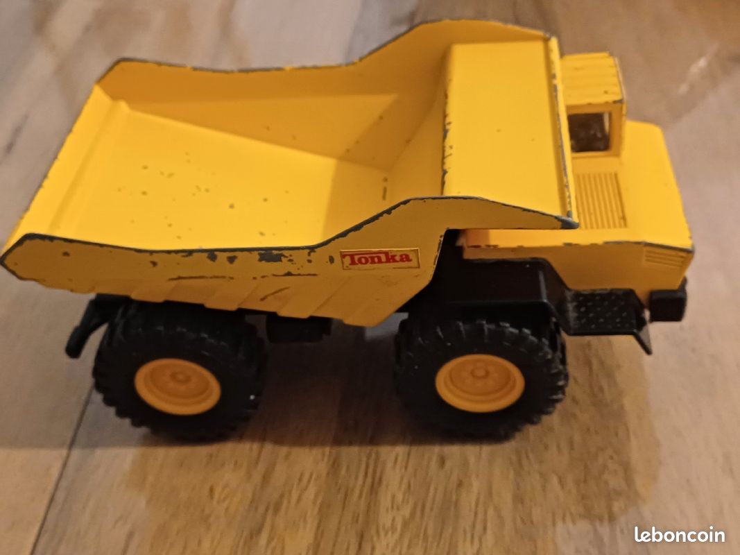 Vintage Grand Tonka Truck camion à benne jaune et vert