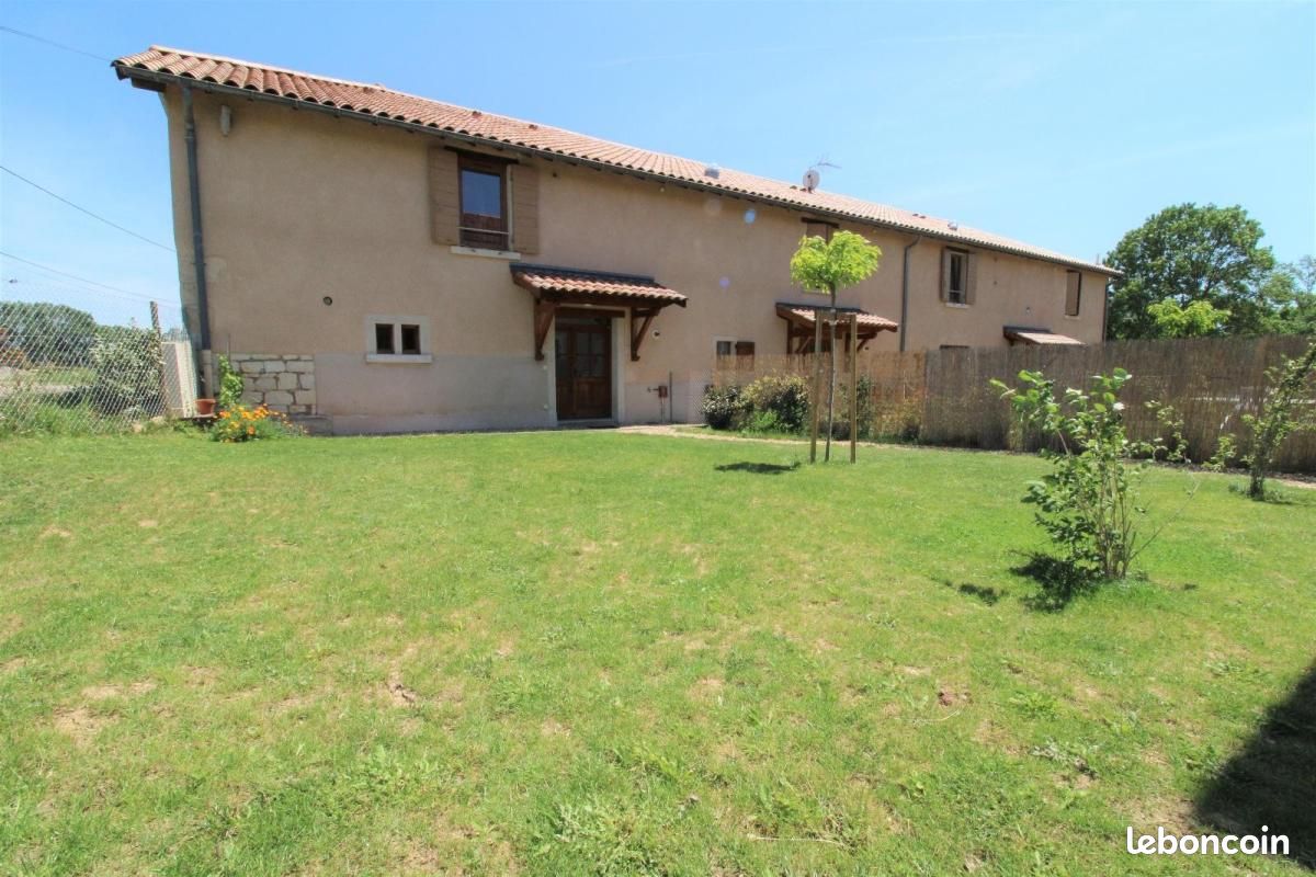 Maison 3 pièces 84 m² · à Charentay · 84 m² · 940 €/mois