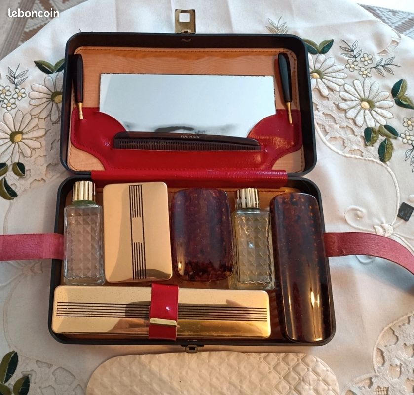 Nécessaire de toilette vintage (image 1)