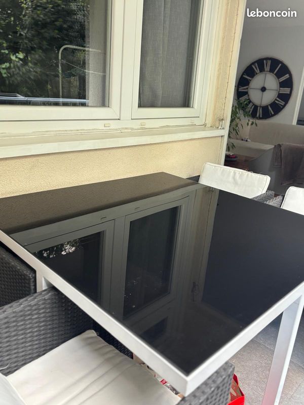 Table de jardin (image 3)