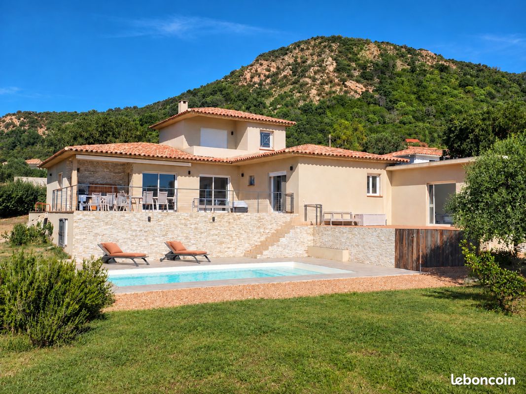 Maison 5 pièces 168 m² · à Zonza · 168 m² · 895 000 €