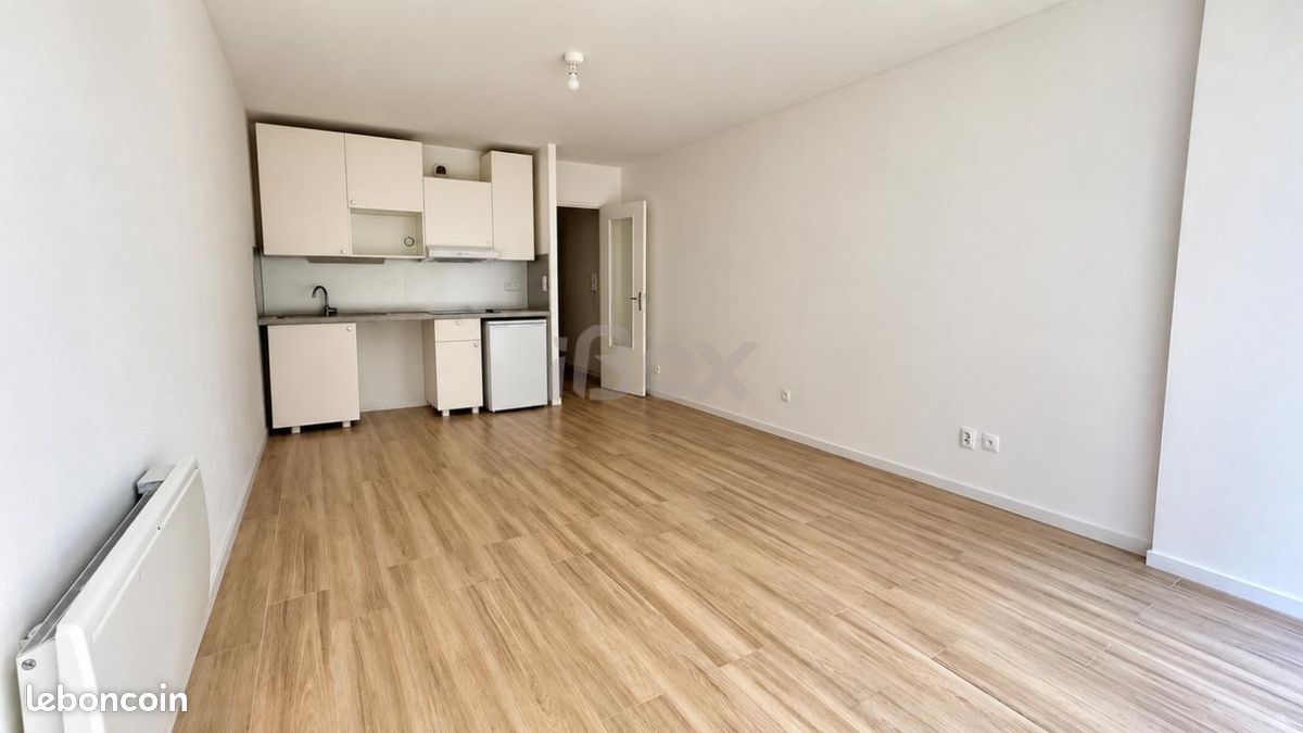 Appartement 1 pièce 27 m² · à Toulon · 27 m² · 670 €/mois