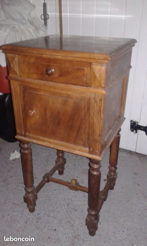 Table de chevet bois et marbre stylé (image 2)
