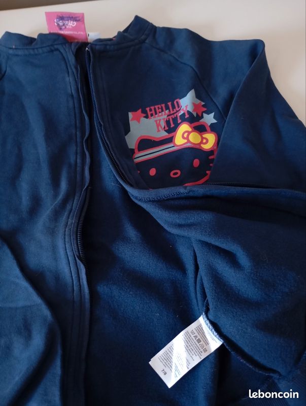 Ensemble veste et pantalon . 7/8 ans . Hello Kitty. Coton bleu et imprimé . Très bon état (image 9)