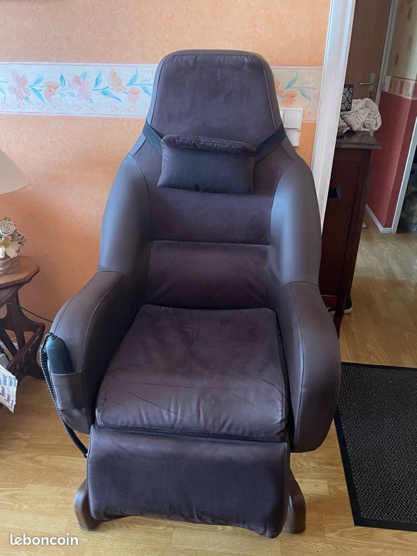Fauteuil électrique (image 1)