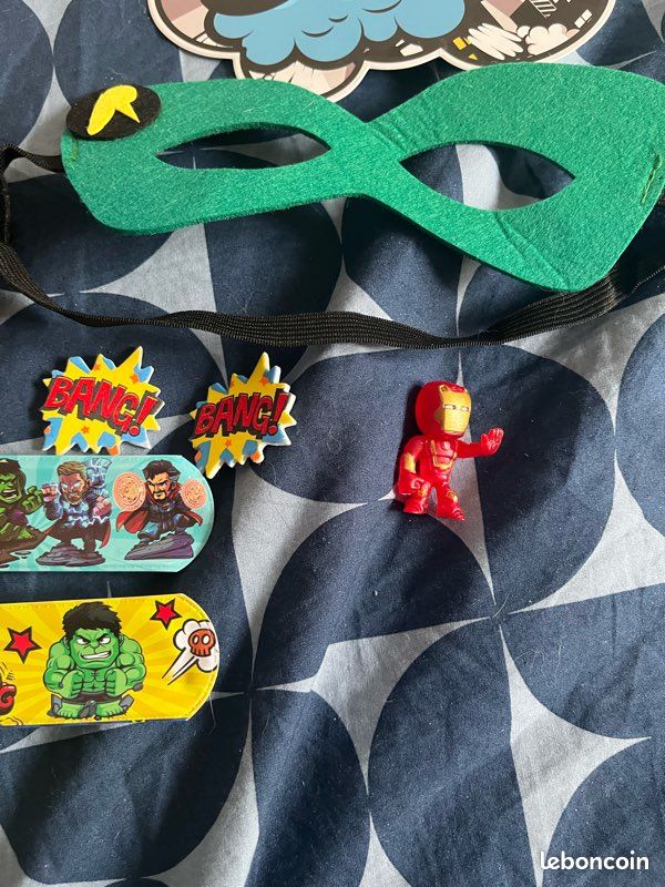 Lot d’objets des super héros (image 4)