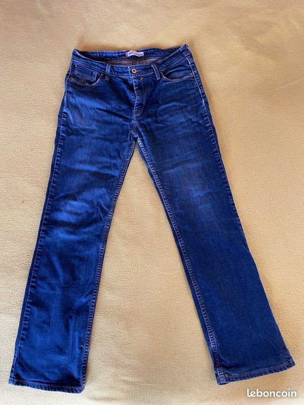 Jeans Levi’s Délavé Bleu – Taille 42/44, Coupe Regular, En Coton Et élasthanne