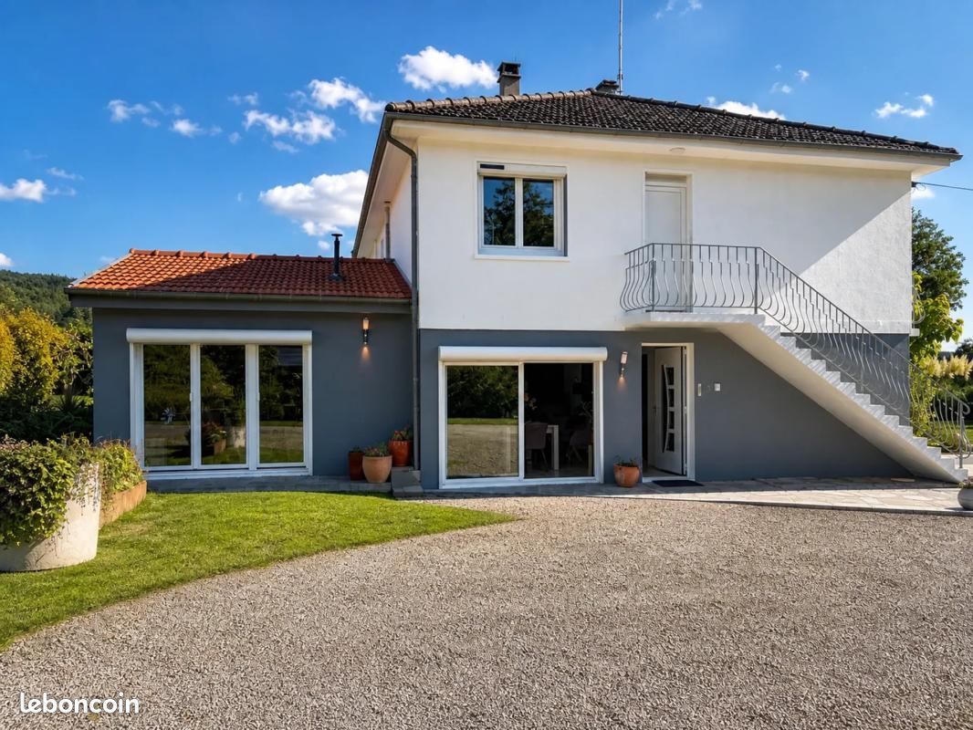 Maison 7 pièces 172 m² · à Peyrat-le-Château · 172 m² · 221 500 €