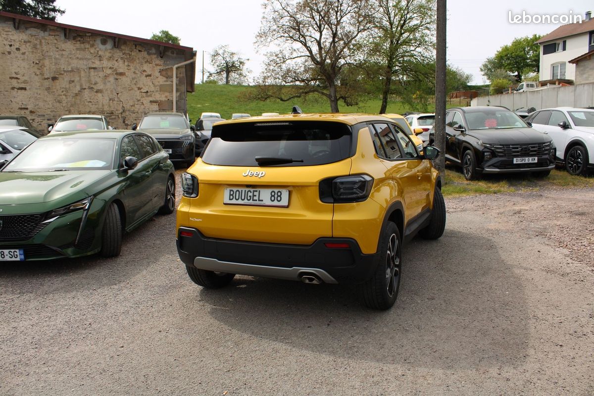 Jeep AVENGER SUMMIT T3 100 CV ESSENCE GPS CARPLAY CAMÉRA JA 18 I-COKPIT FULL LED RÉGULATEUR (image 2)