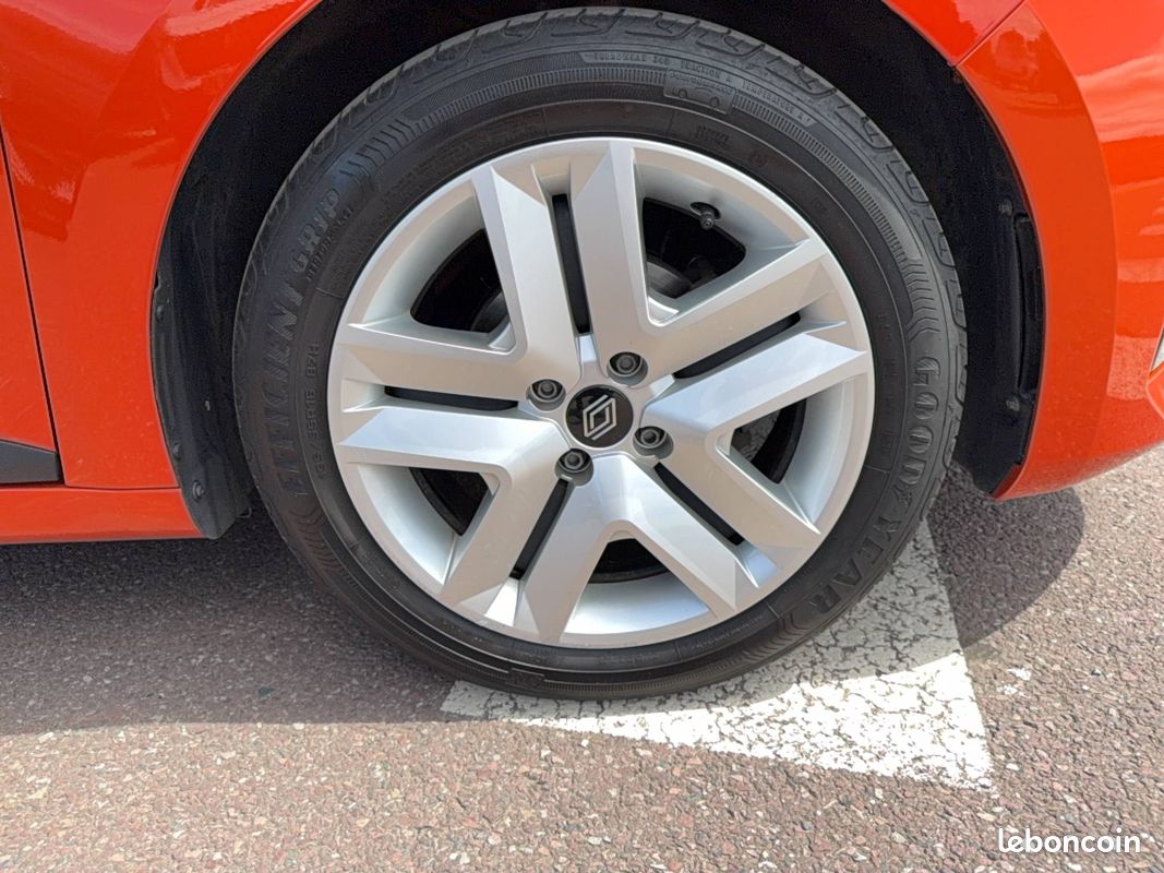 RENAULT Clio TCe 100 GPL Evolution (image 22)