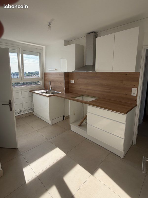 Appartement 5 pièces 73 m² · à Besançon · 73 m² · 880 €