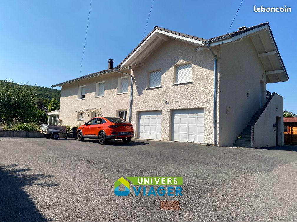 Maison 11 pièces 251 m² · à Sillingy · 251 m² · 721 400 €