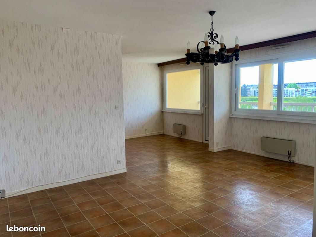 Appartement 4 pièces 86 m² · à Montceau-les-Mines · 86 m² · 91 000 €