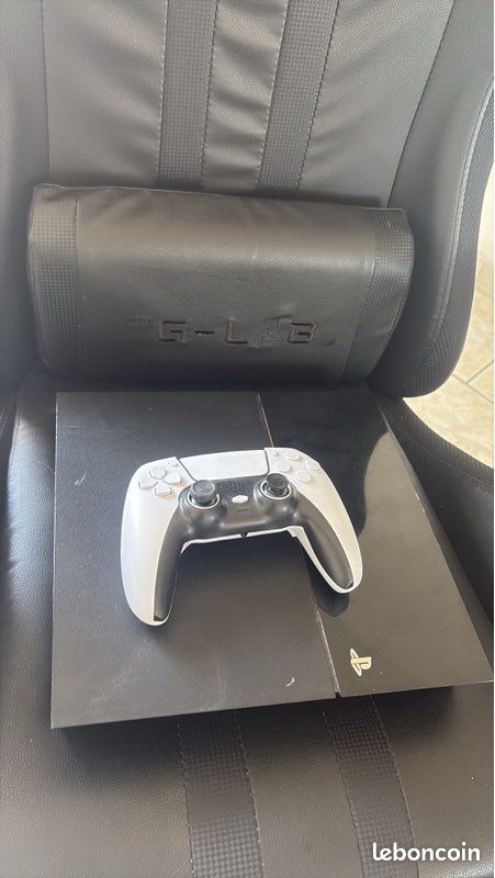 Ps4 pro (image 1)