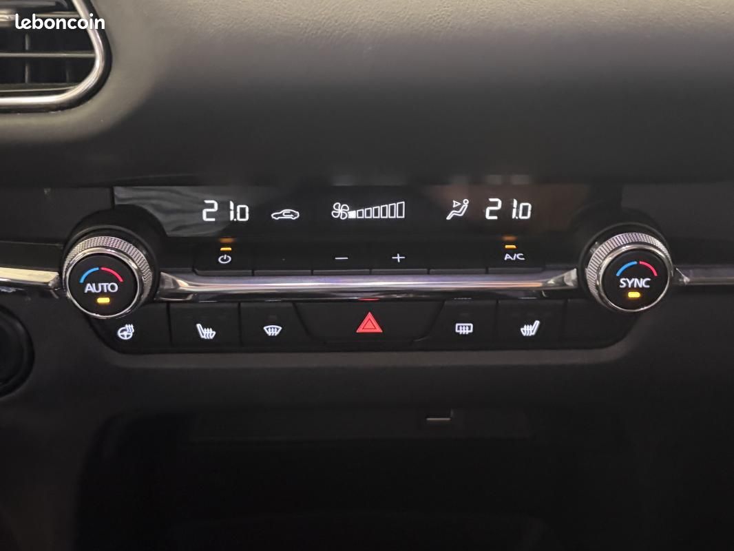 Mazda CX-30 2.0 Selection AWD / 4 ROUES MOTRICES (image 18)