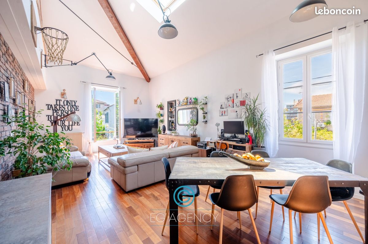 Appartement 4 pièces 120 m² · à Marseille · 120 m² · 320 000 €