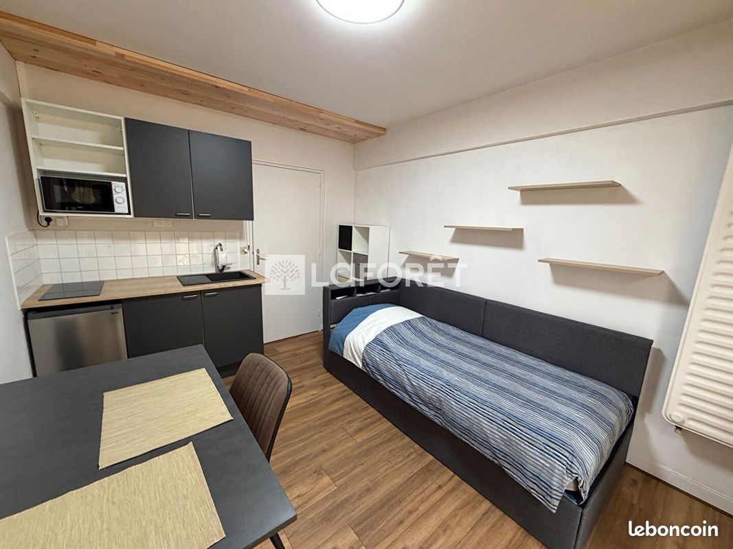 Appartement 1 pièce 18 m² · à Châlons-en-Champagne · 18 m² · 465 €