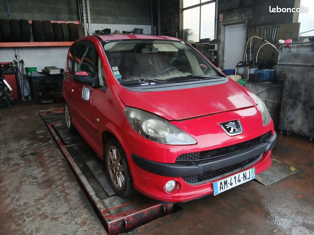 Pieces detachees peugeot 1007 i 1.4hdi de 2005 (image 5)