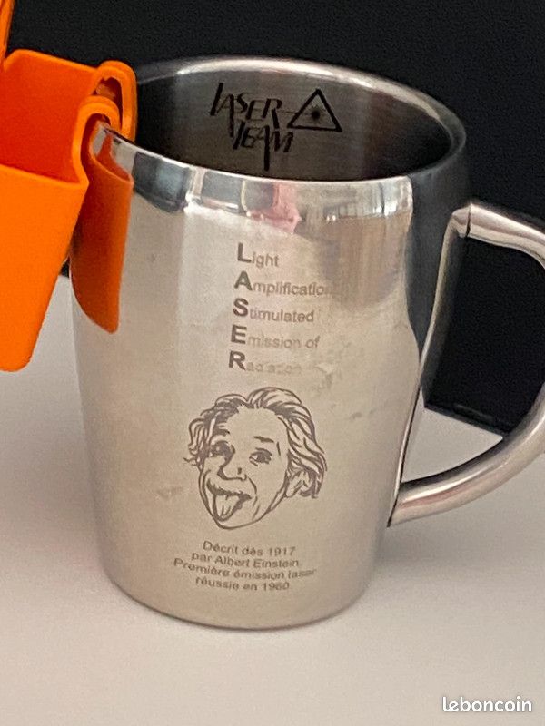 Mug personnalisé en acier et thé (image 4)