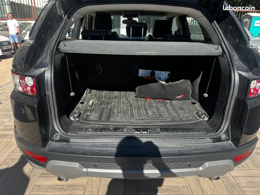 Range Rover Evoque 2.2 SD4 190ch Dynamic - SIÈGES ÉLECTRIQUE À MÉMOIRES - SONO MERIDIAN - CLIMATISATION AUTO (image 19)