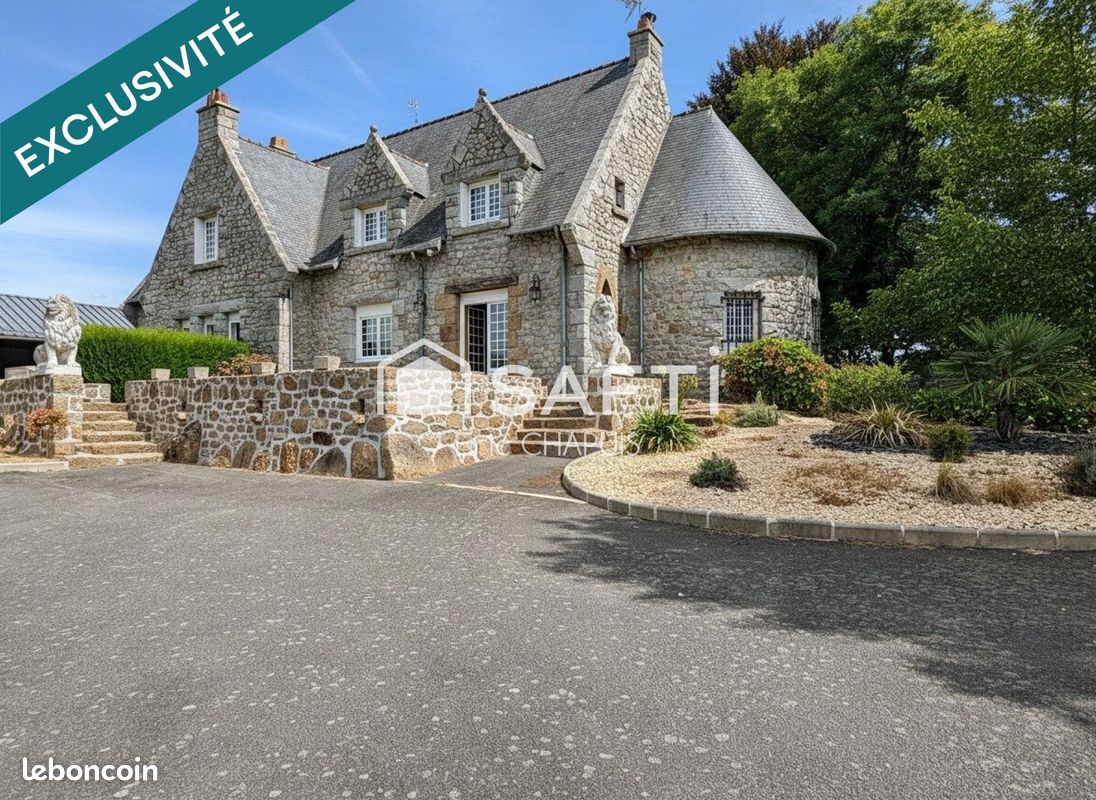 Maison 7 pièces 223 m² · à Maen Roch · 223 m² · 699 900 €